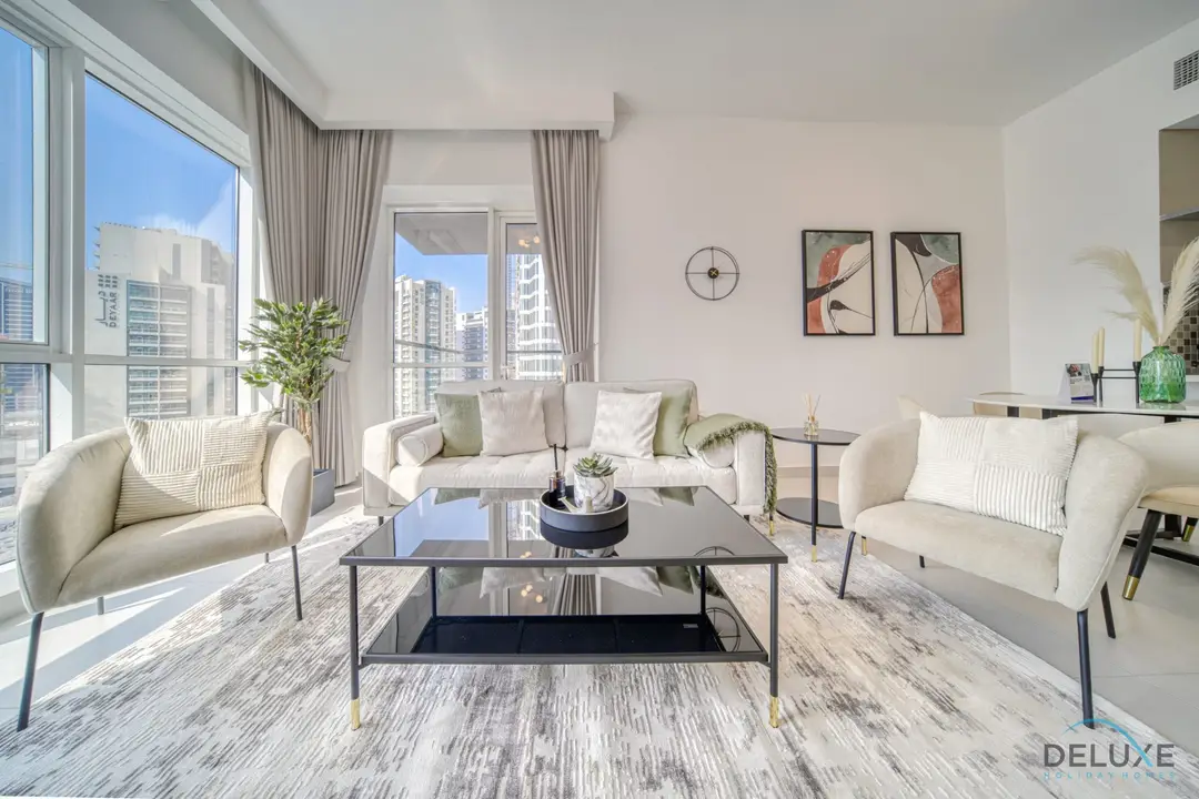 Cosmopolitan 1-Bedroom at Vezul Residences — Business Bay