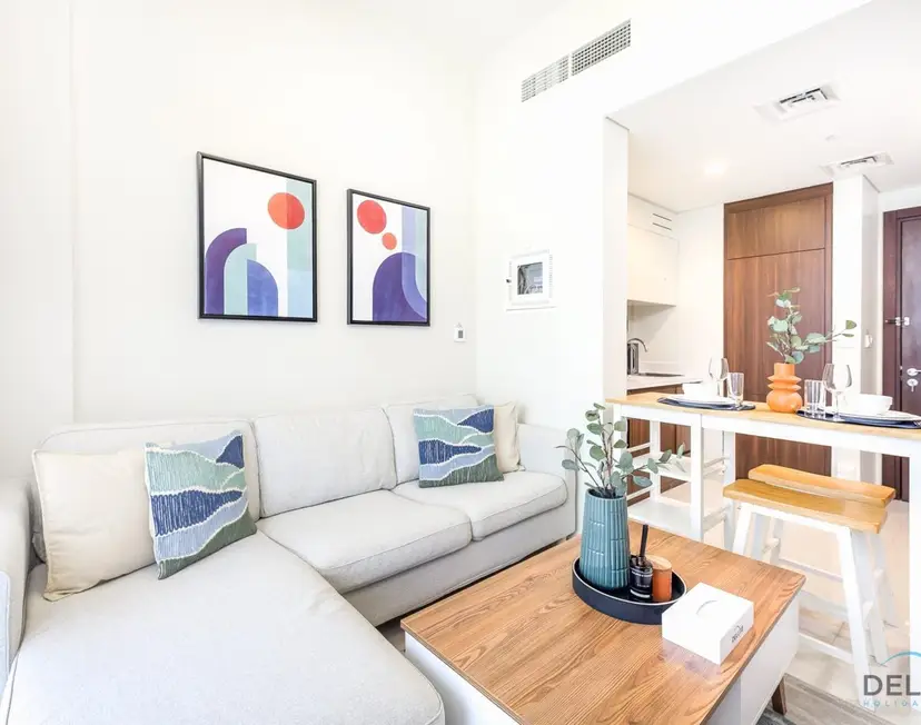 Distinguished 1-Bedroom at Vera Tower — Business Bay — photo 18
