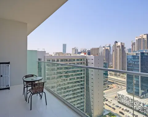 Distinguished 1-Bedroom at Vera Tower — Business Bay — photo 2