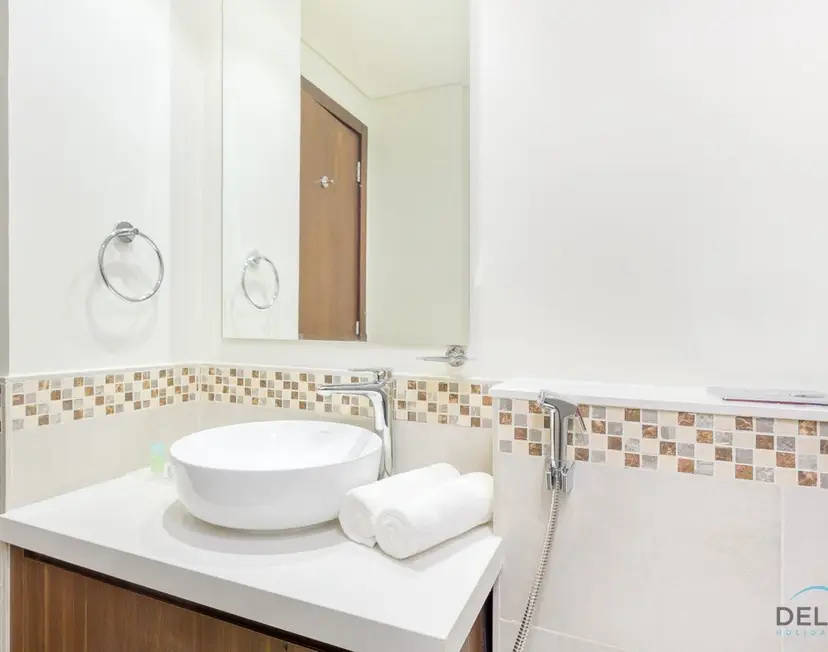 Distinguished 1-Bedroom at Vera Tower — Business Bay — photo 11