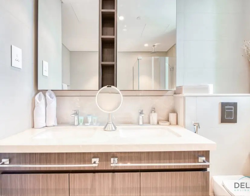 Elegant 2-Bedroom — Downtown Dubai — photo 10