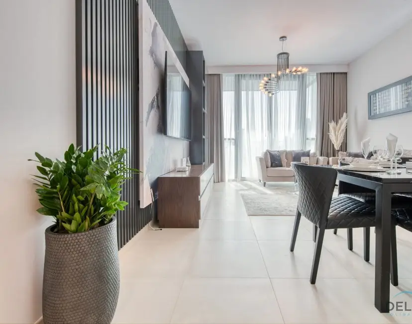 Elegant 2-Bedroom — Downtown Dubai — photo 12