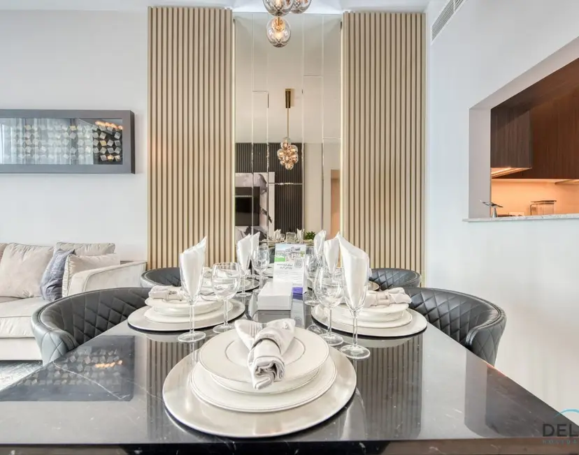 Elegant 2-Bedroom — Downtown Dubai — photo 15
