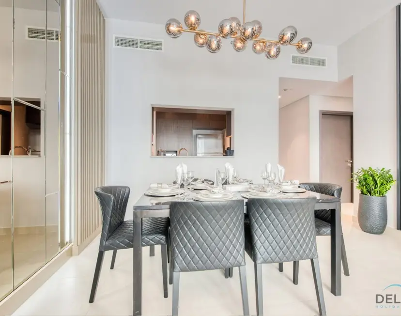 Elegant 2-Bedroom — Downtown Dubai — photo 3
