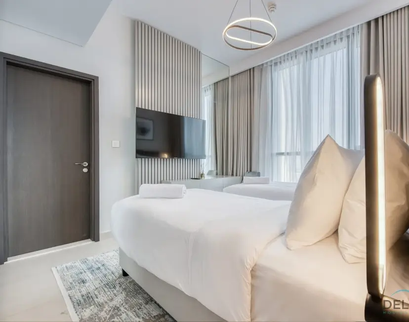 Elegant 2-Bedroom — Downtown Dubai — photo 20