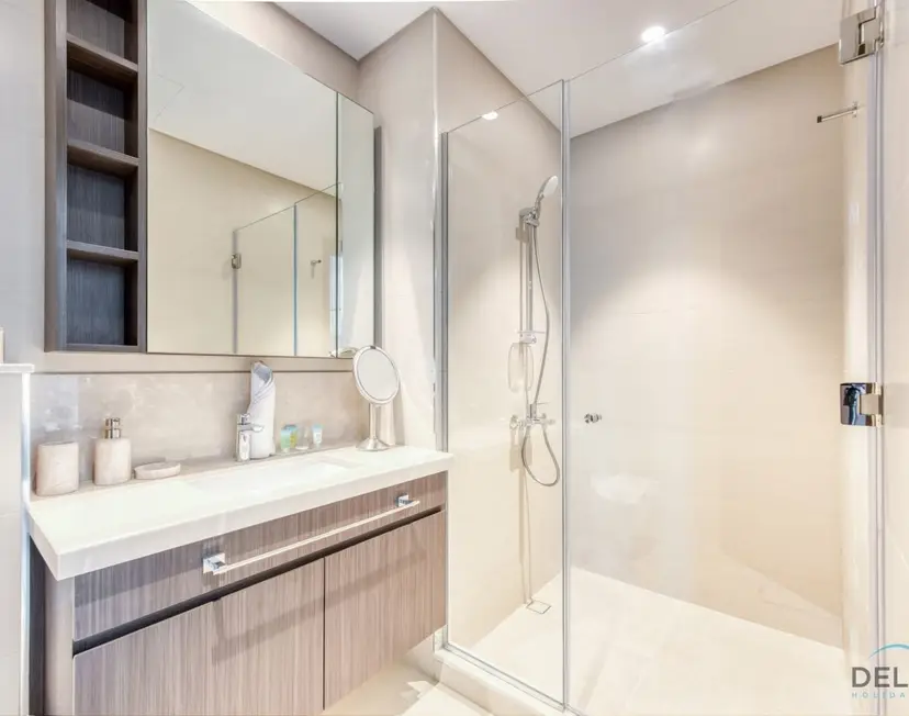 Elegant 2-Bedroom — Downtown Dubai — photo 26