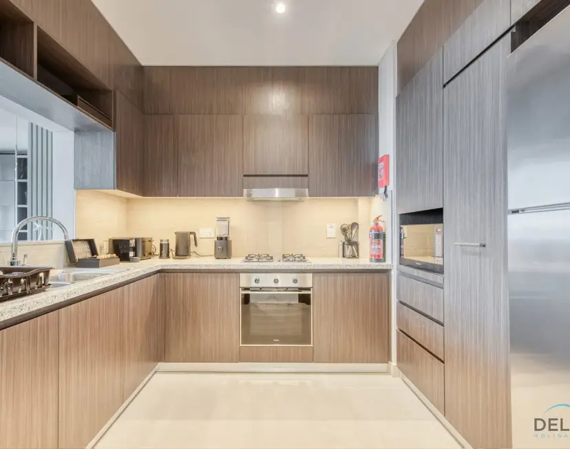 Elegant 2-Bedroom — Downtown Dubai — photo 27