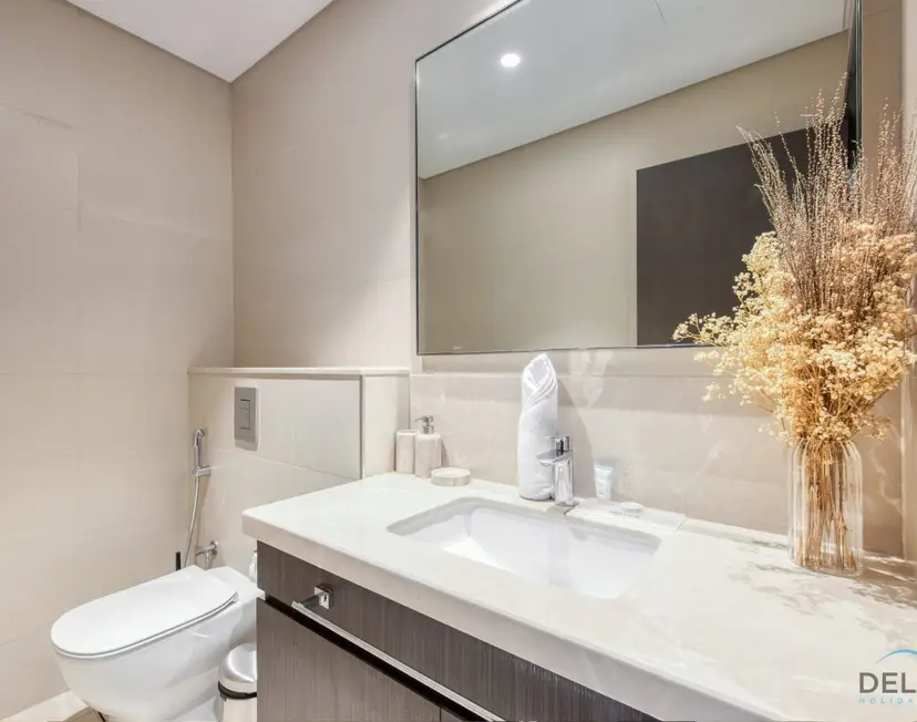 Elegant 2-Bedroom — Downtown Dubai — photo 29