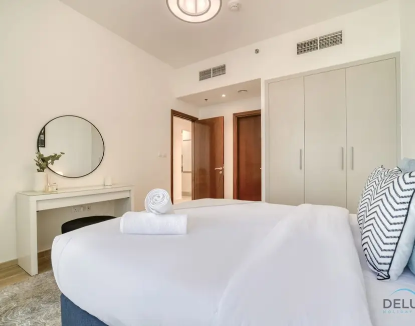 Glamorous 1-Bedroom at Noura Tower — Business Bay — photo 21