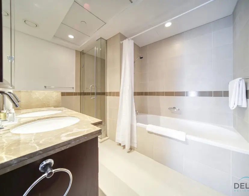 Harmonious 1-Bedroom at 29 BLVD Tower — Downtown Dubai — photo 31