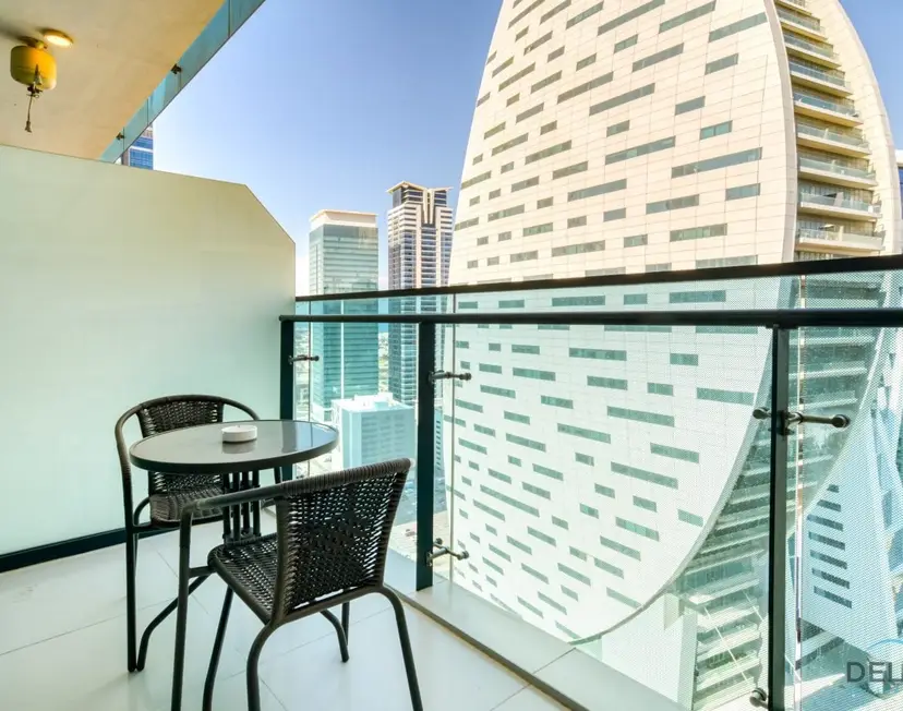 Soothing 1-Bedroom at Merano — Business Bay — photo 18
