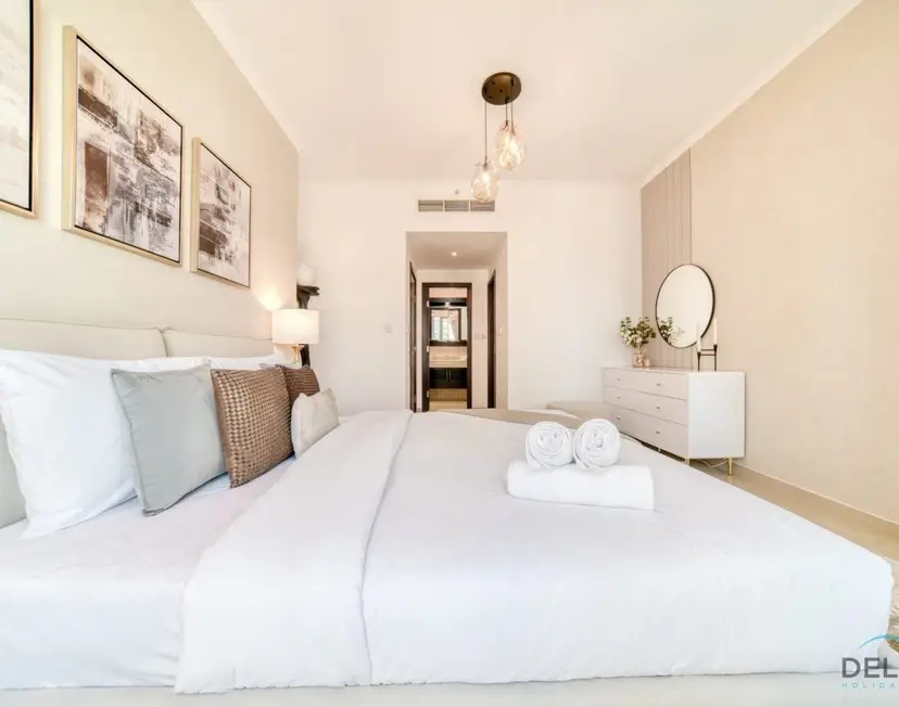 Glamorous 1-Bedroom at Residences — Downtown Dubai — photo 28
