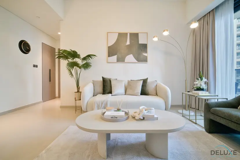 Plush 1-Bedroom at Act One Act Two Tower — Downtown Dubai — photo 1