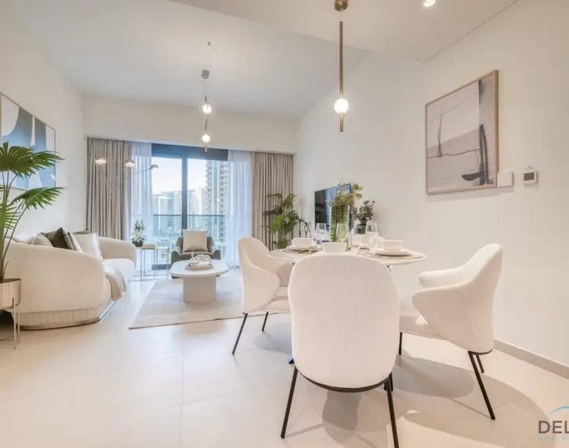 Plush 1-Bedroom at Act One Act Two Tower — Downtown Dubai — photo 3