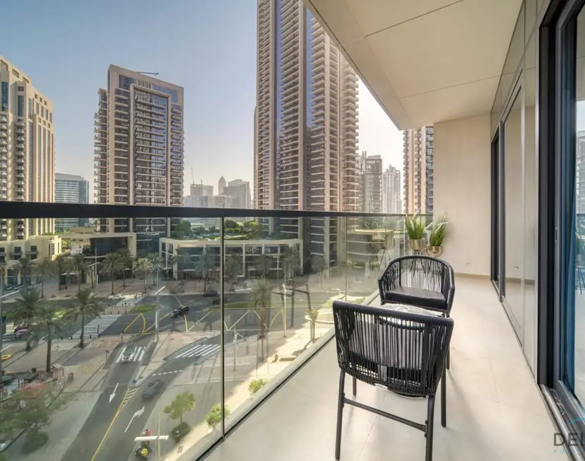Plush 1-Bedroom at Act One Act Two Tower — Downtown Dubai — photo 10