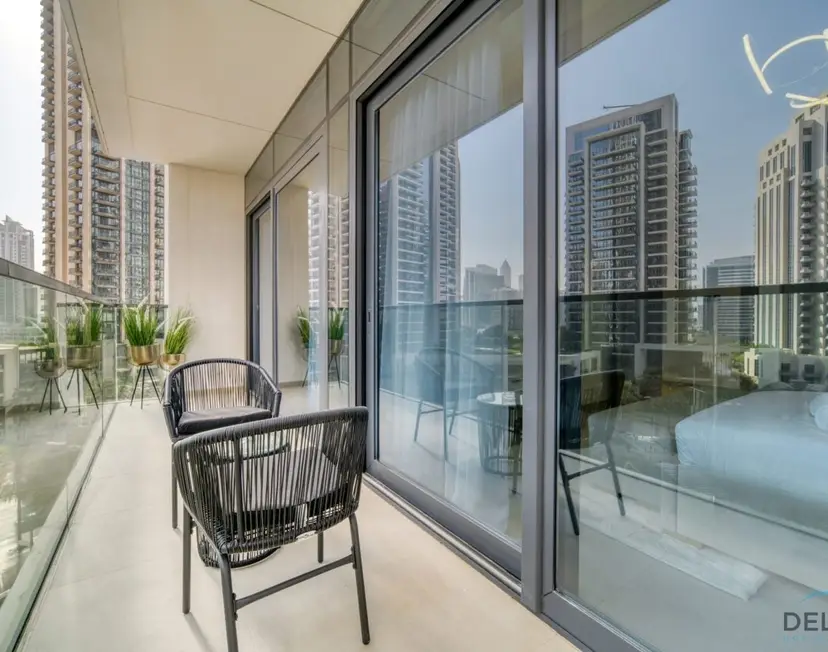 Plush 1-Bedroom at Act One Act Two Tower — Downtown Dubai — photo 9