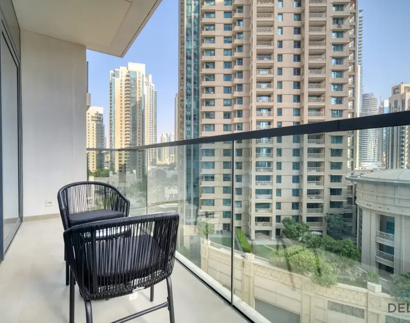 Plush 1-Bedroom at Act One Act Two Tower — Downtown Dubai — photo 8