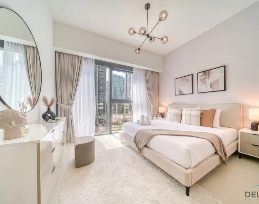 Sumptuous 1-Bedroom at Act One Act Two Tower — Downtown Dubai — photo 15