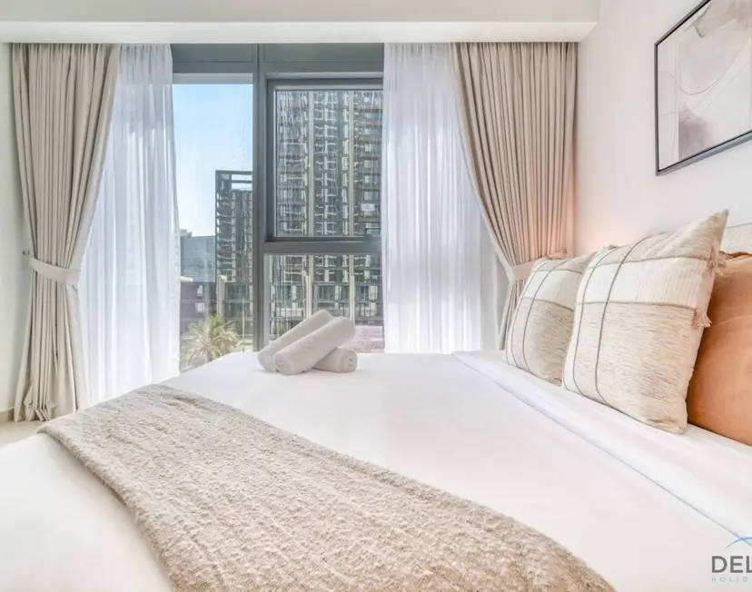 Sumptuous 1-Bedroom at Act One Act Two Tower — Downtown Dubai — photo 22