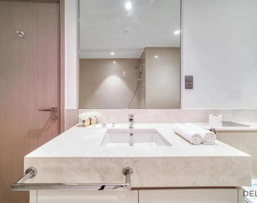 Plush 1-Bedroom at Act One Act Two Tower — Downtown Dubai — photo 4