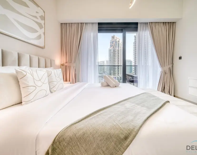 Plush 1-Bedroom at Act One Act Two Tower — Downtown Dubai — photo 35