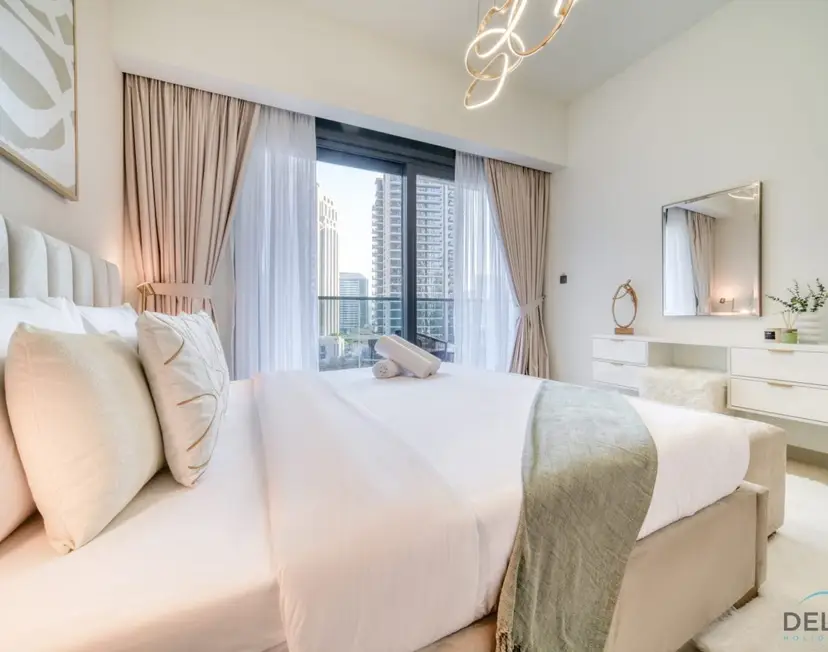 Plush 1-Bedroom at Act One Act Two Tower — Downtown Dubai — photo 34