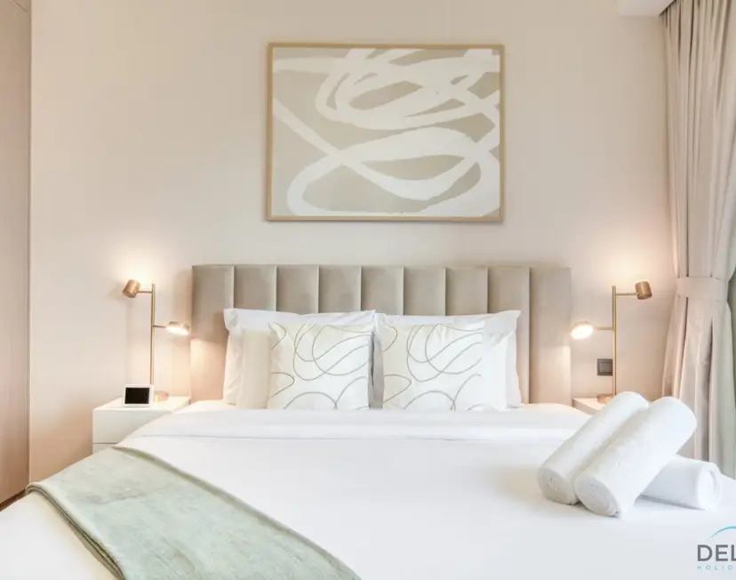 Plush 1-Bedroom at Act One Act Two Tower — Downtown Dubai — photo 32