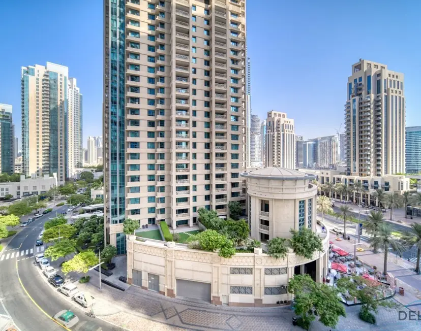Plush 1-Bedroom at Act One Act Two Tower — Downtown Dubai — photo 27