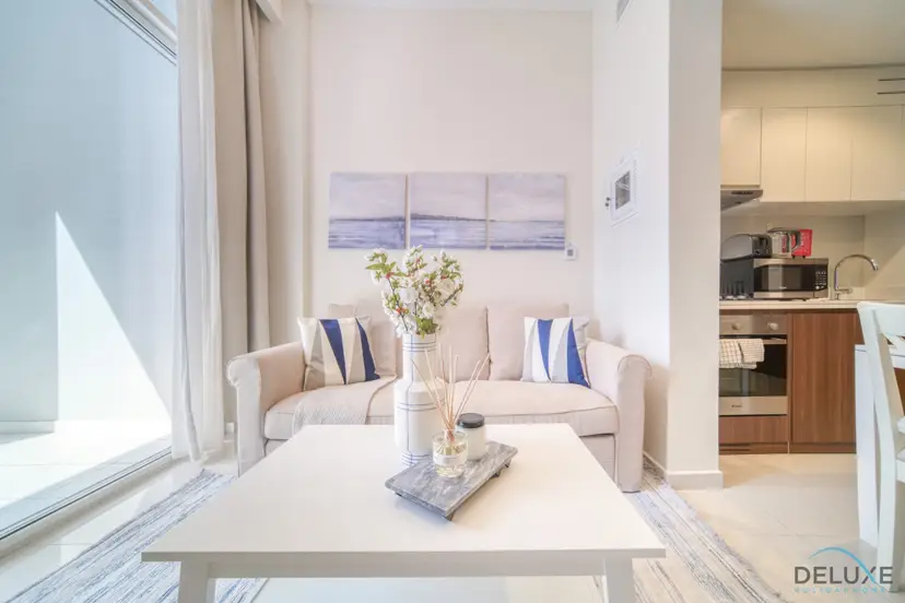 Contemporary 1-Bedroom at Vera Tower — Business Bay — photo 1