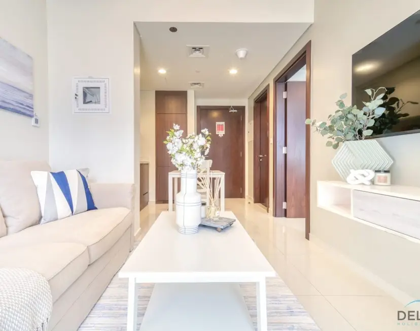 Contemporary 1-Bedroom at Vera Tower — Business Bay — photo 15