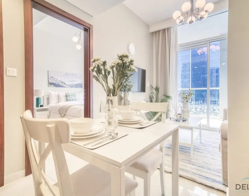 Contemporary 1-Bedroom at Vera Tower — Business Bay — photo 13