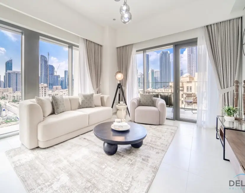 Stylish 2-Bedroom with Burj Khalifa View at Burj Royale — Downtown Dubai — photo 3