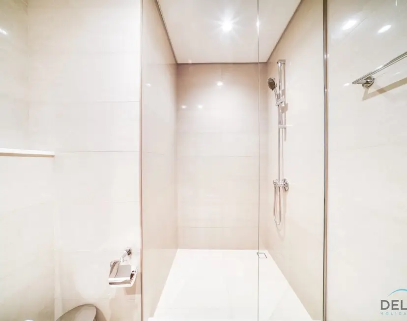 Stylish 2-Bedroom with Burj Khalifa View at Burj Royale — Downtown Dubai — photo 24