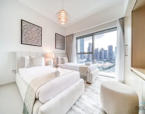 Stylish 2-Bedroom with Burj Khalifa View at Burj Royale — Downtown Dubai — photo 4