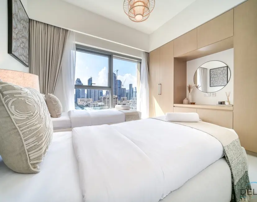 Stylish 2-Bedroom with Burj Khalifa View at Burj Royale — Downtown Dubai — photo 18