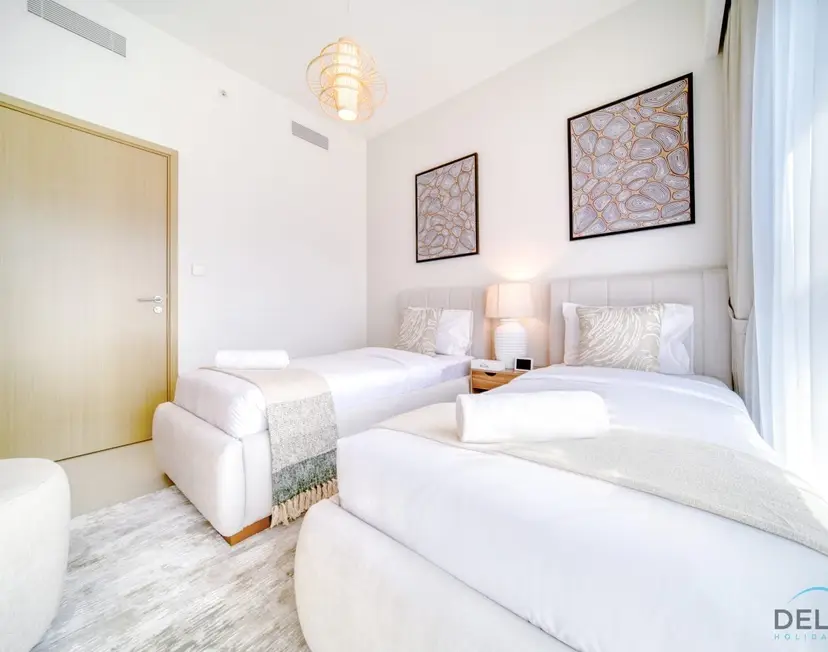 Stylish 2-Bedroom with Burj Khalifa View at Burj Royale — Downtown Dubai — photo 22