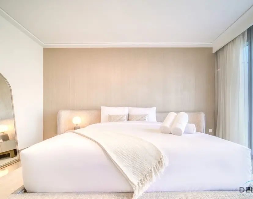 Plush 2-Bedroom at Grand Opera — Downtown Dubai — photo 24