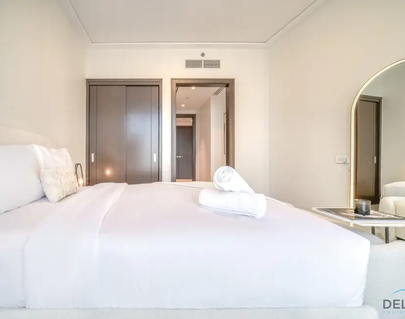 Plush 2-Bedroom at Grand Opera — Downtown Dubai — photo 37