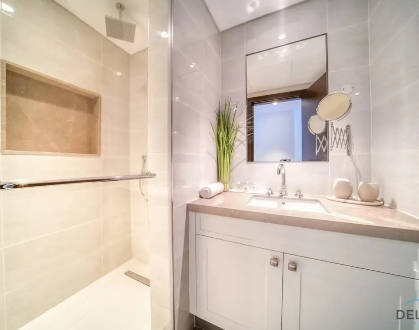 Plush 2-Bedroom at Grand Opera — Downtown Dubai — photo 40