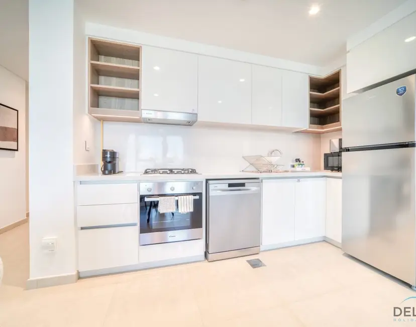 Exquisite 1-Bedroom — Downtown Dubai — photo 13