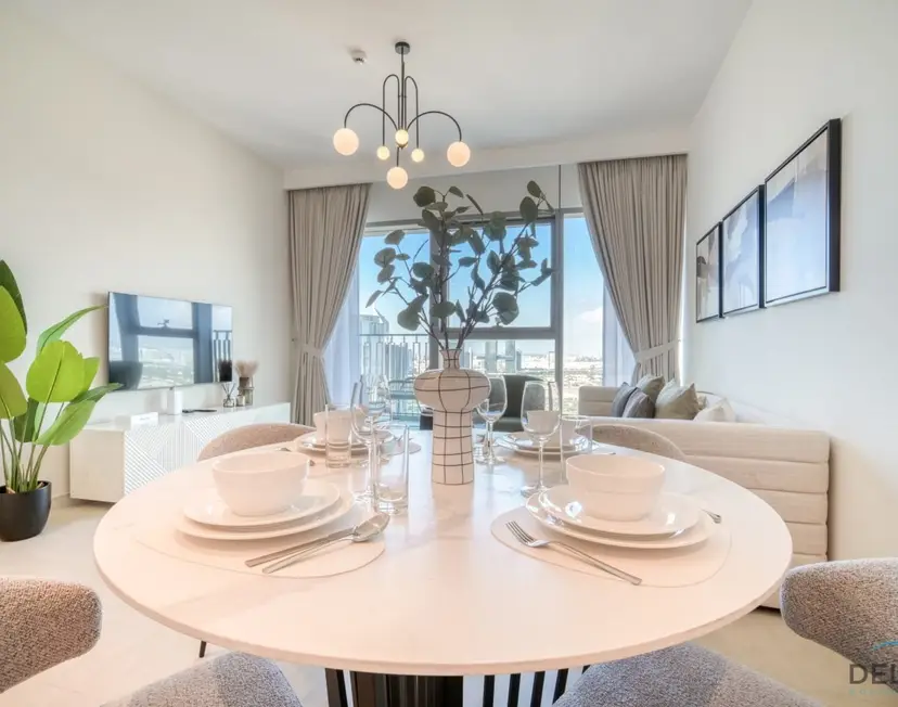 Exquisite 1-Bedroom — Downtown Dubai — photo 15