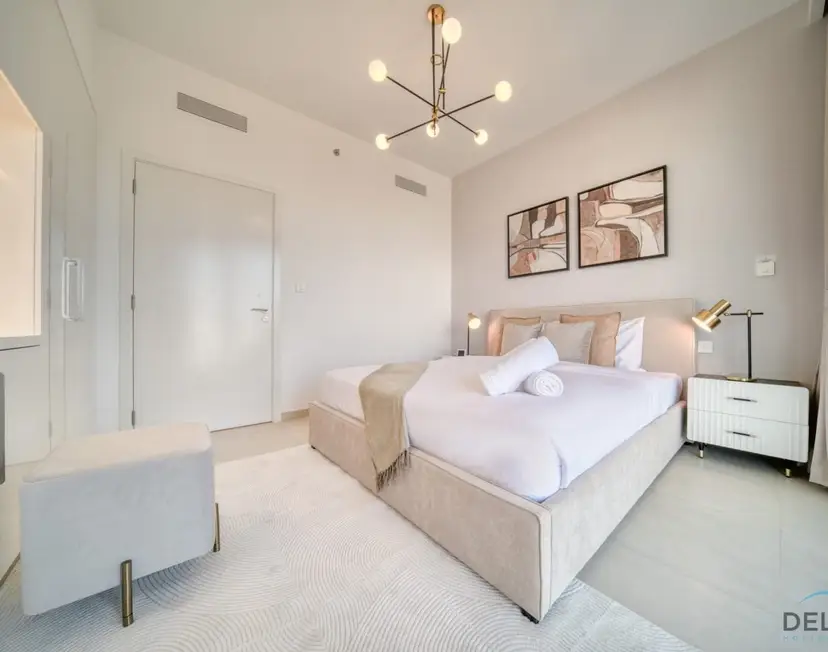 Exquisite 1-Bedroom — Downtown Dubai — photo 30