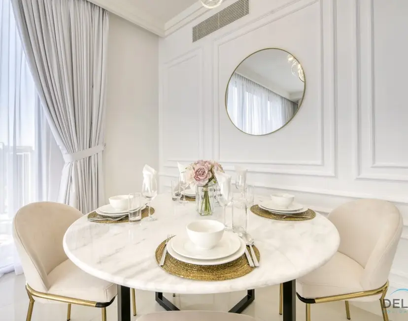 Luxurious 2-Bedroom Apartment at Boulevard Point — Downtown Dubai — photo 15