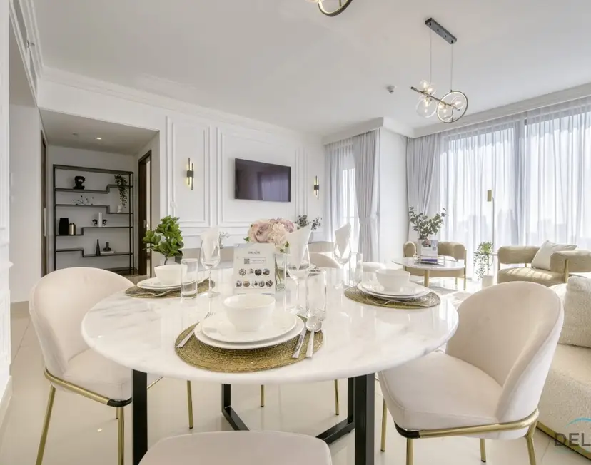 Luxurious 2-Bedroom Apartment at Boulevard Point — Downtown Dubai — photo 2