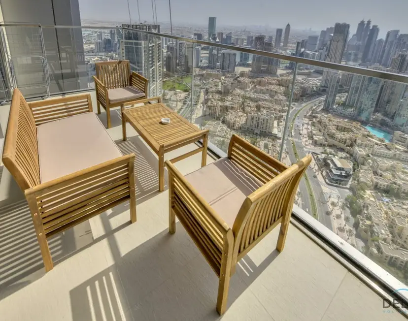 Luxurious 2-Bedroom Apartment at Boulevard Point — Downtown Dubai — photo 20