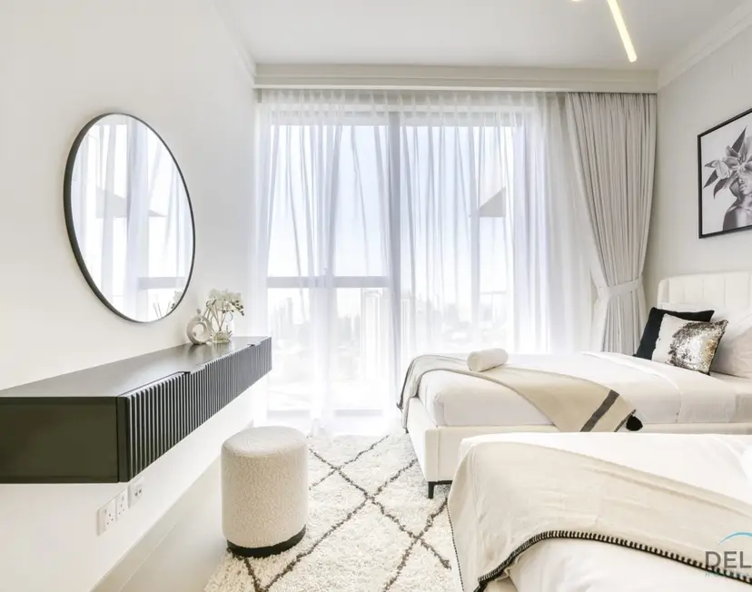 Luxurious 2-Bedroom Apartment at Boulevard Point — Downtown Dubai — photo 29