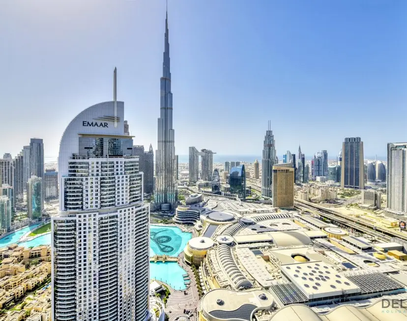 Luxurious 2-Bedroom Apartment at Boulevard Point — Downtown Dubai — photo 8