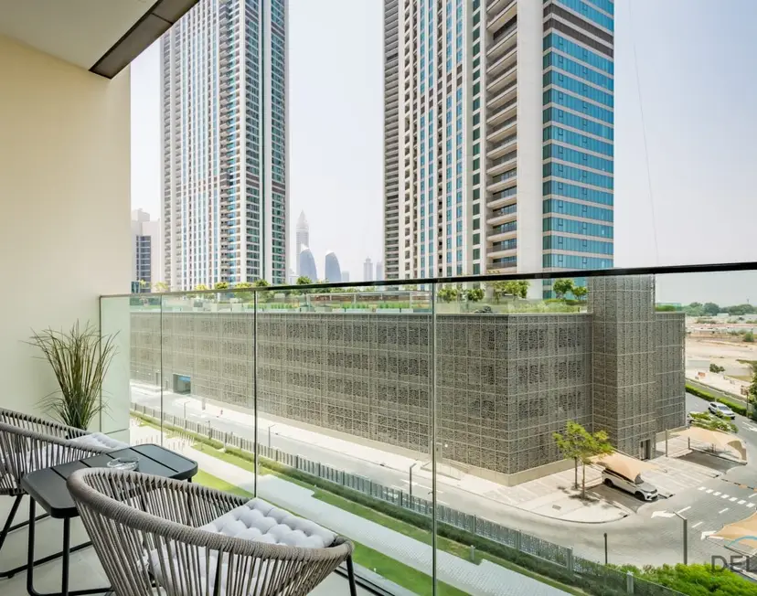 Charming 1-Bedroom Apartment — Downtown Dubai — photo 14