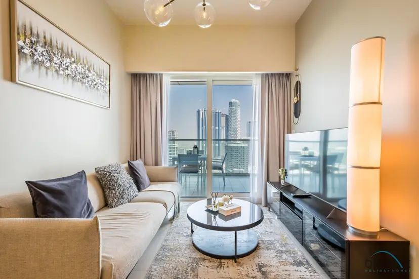 Enticing 2-Bedroom Apartment in Reva Residences — Business Bay — photo 1