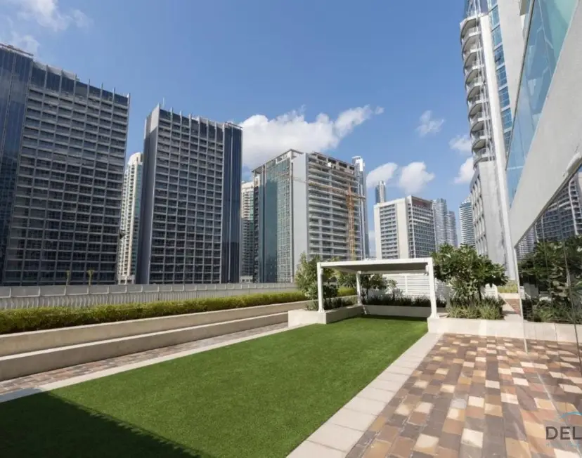 Enticing 2-Bedroom Apartment in Reva Residences — Business Bay — photo 10
